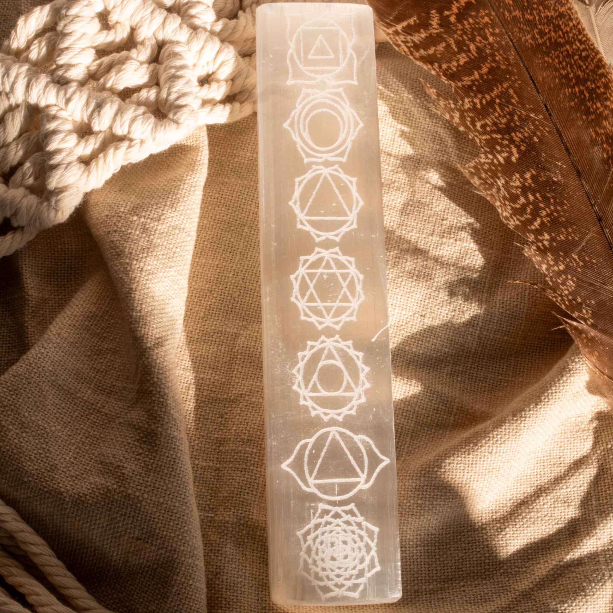 Chakra Stab aus Selenit | Ladeplatte